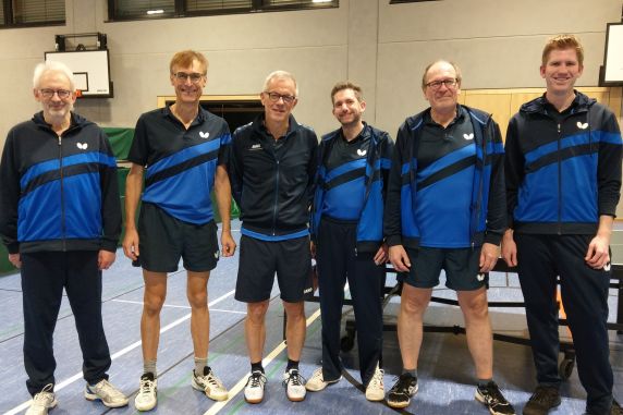 Hoheneck IV Tischtennismannschaft im Ligaspiel gegen Hofen